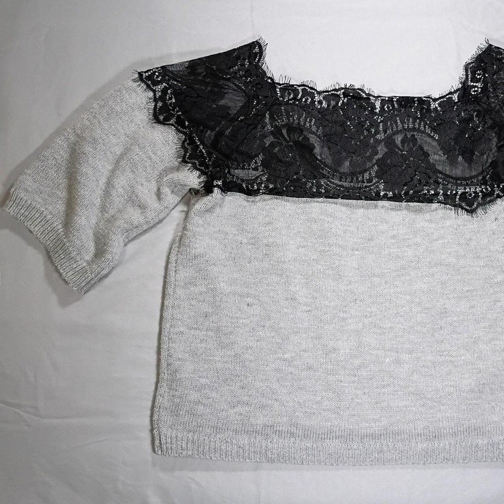 Grey Knit Short Sleeve Sweater with Black Eyelash Lace Yoke Scoop Neck Top - Picture 2 of 5
